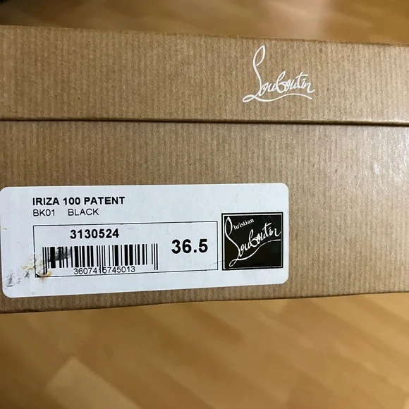 Christian Louboutin - Picture 3 of 5